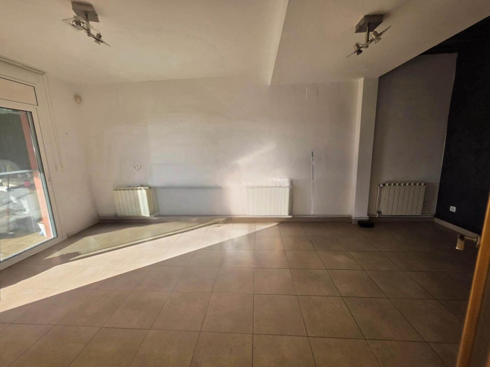 Casa en Venta en Abrera