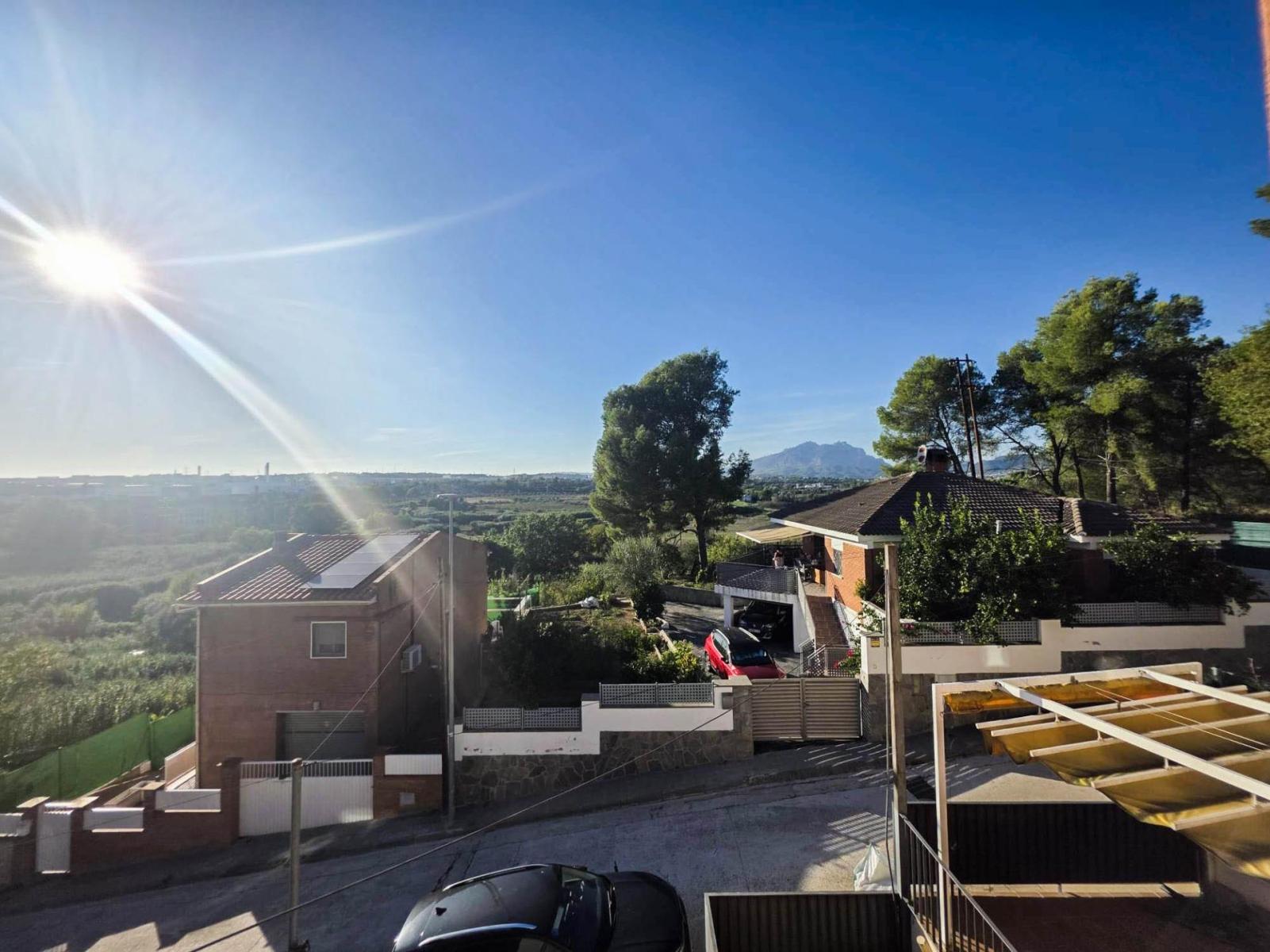 Casa en Venta en Abrera