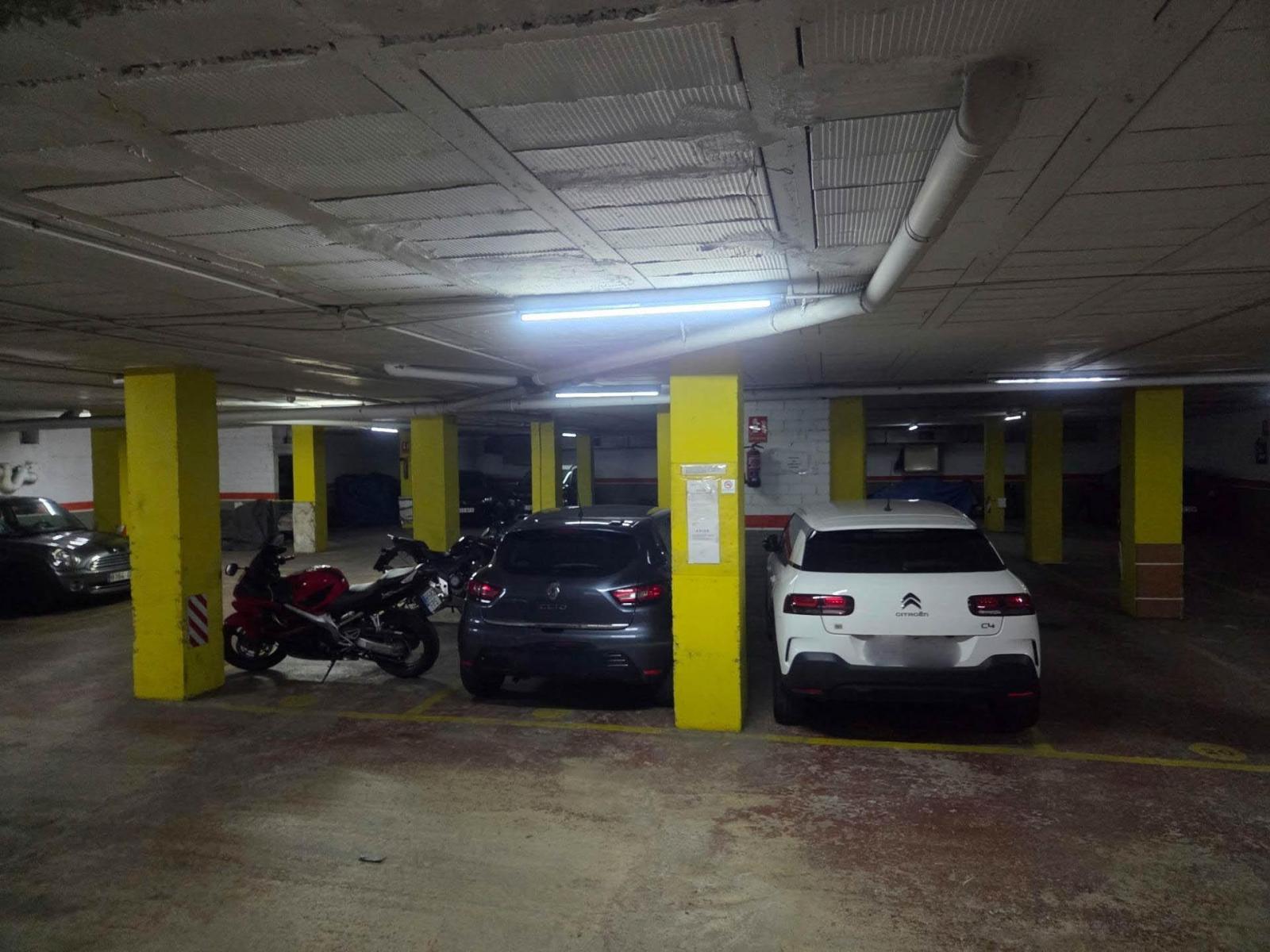 Garage for Sale in Martorell
