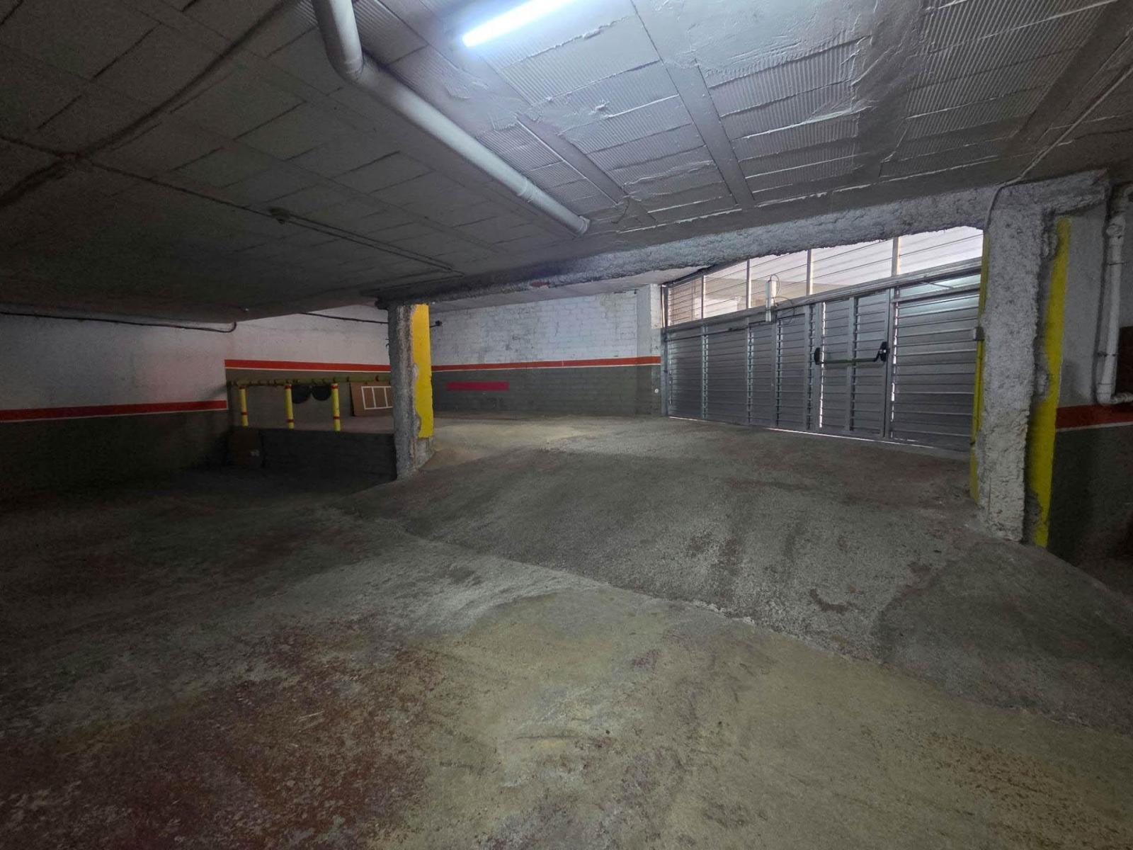 Garage for Sale in Martorell