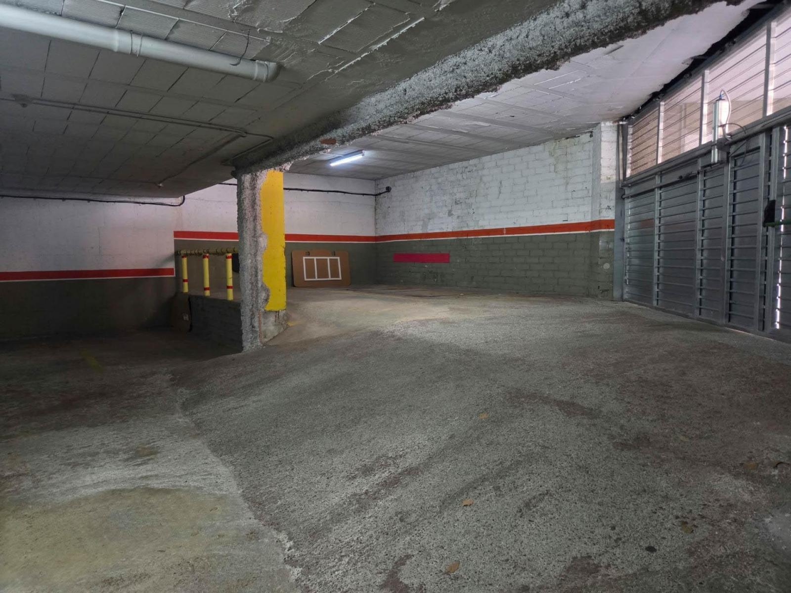 Garage for Sale in Martorell