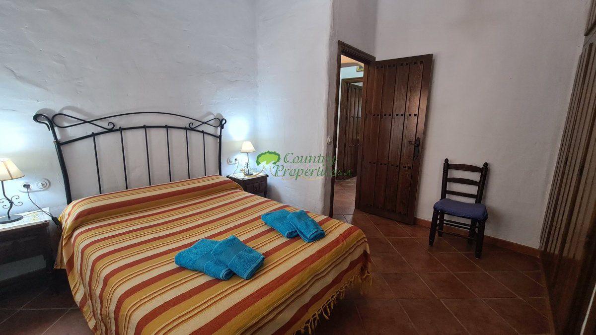 House for Sale in Cómpeta