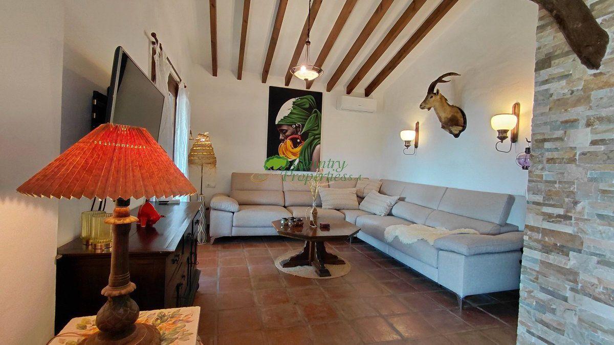 Casa en Venta en Cómpeta