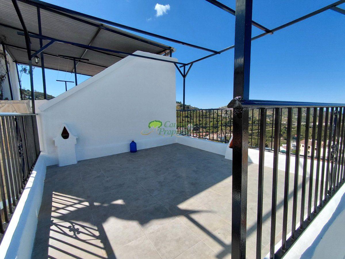 Casa en Venta en Cómpeta