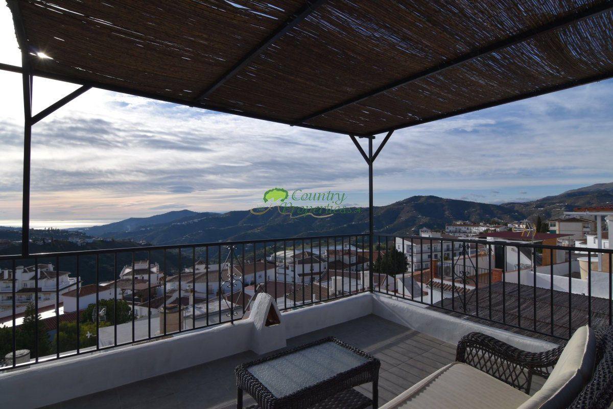 Casa en Venta en Cómpeta