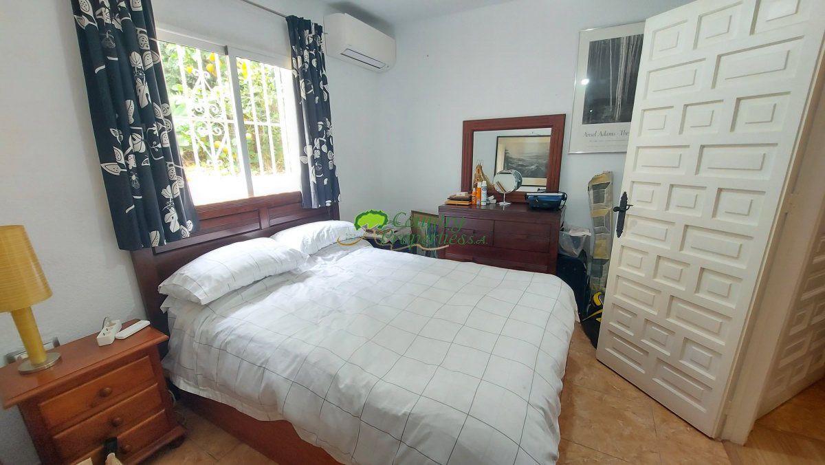 Chalet for Sale in Torrox