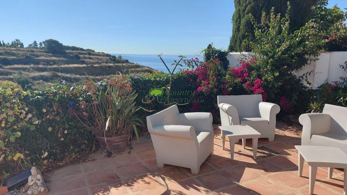 Chalet for Sale in Torrox