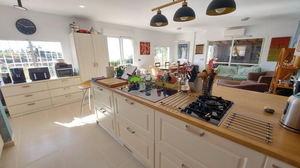 Chalet for Sale in Torrox