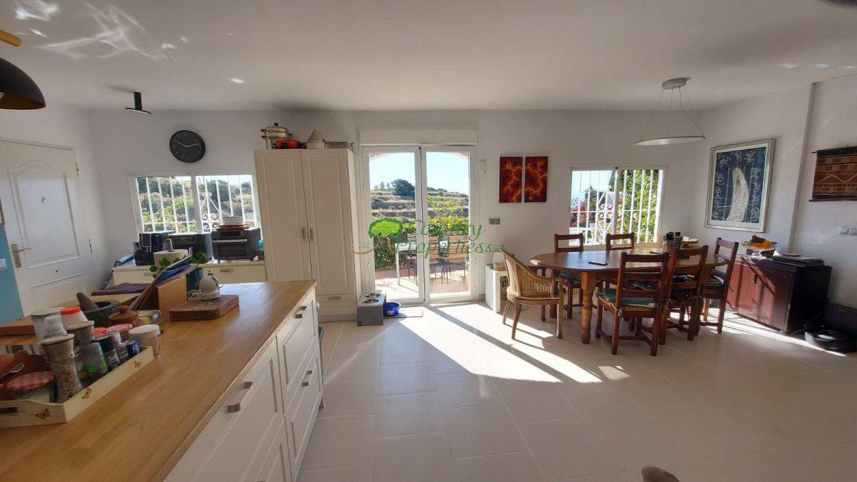 Chalet for Sale in Torrox
