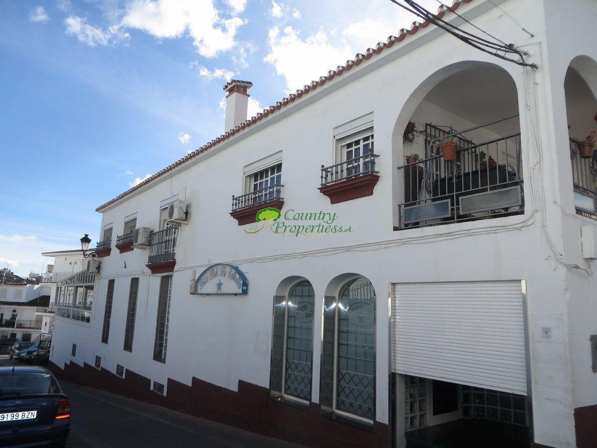 Premise for Sale in Cómpeta