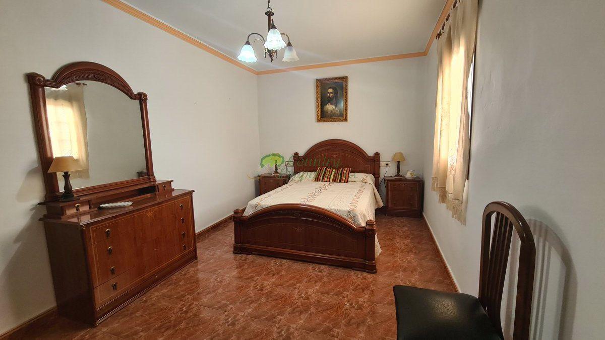 House for Sale in Árchez