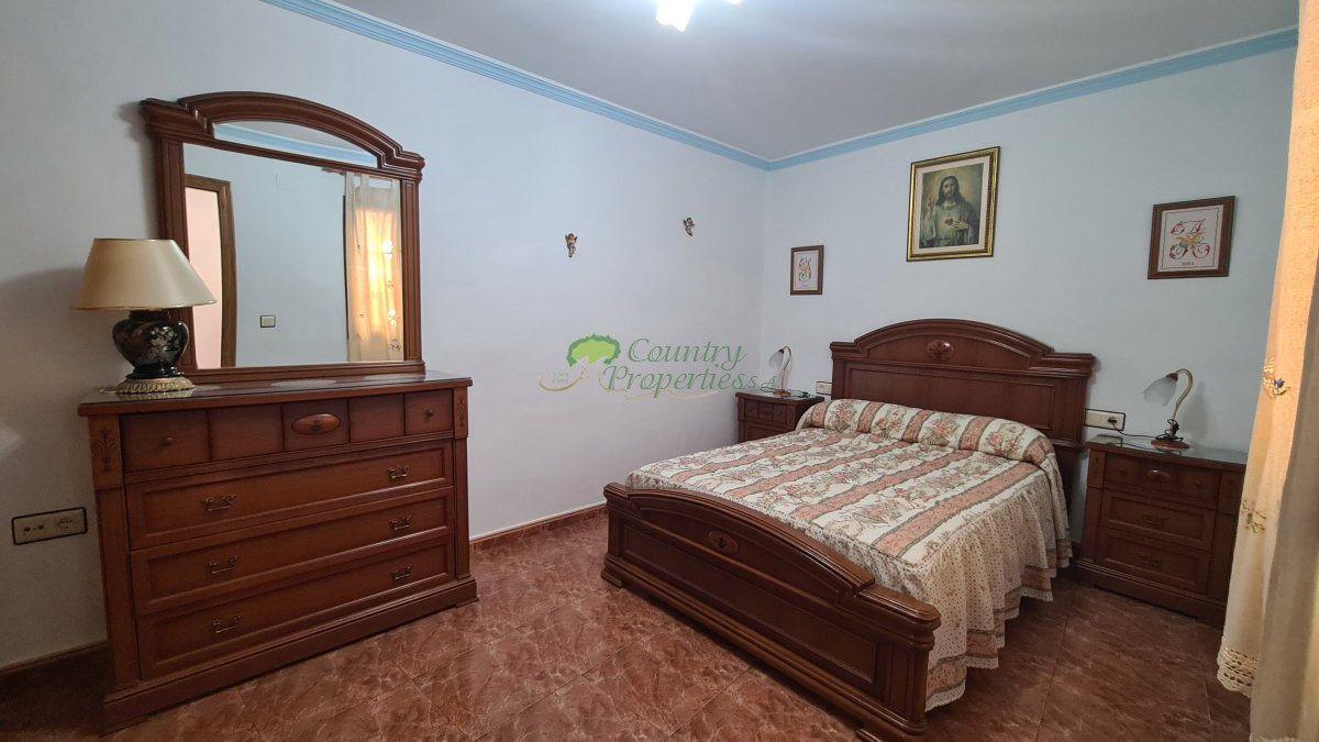 House for Sale in Árchez