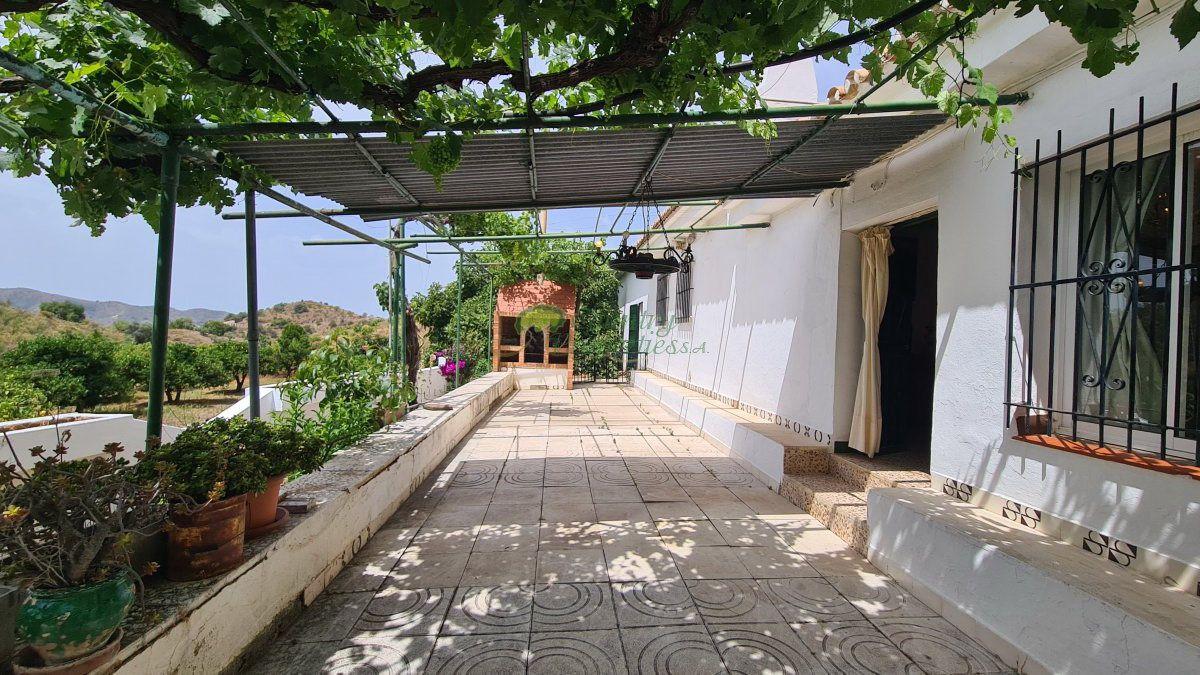 House for Sale in Sedella
