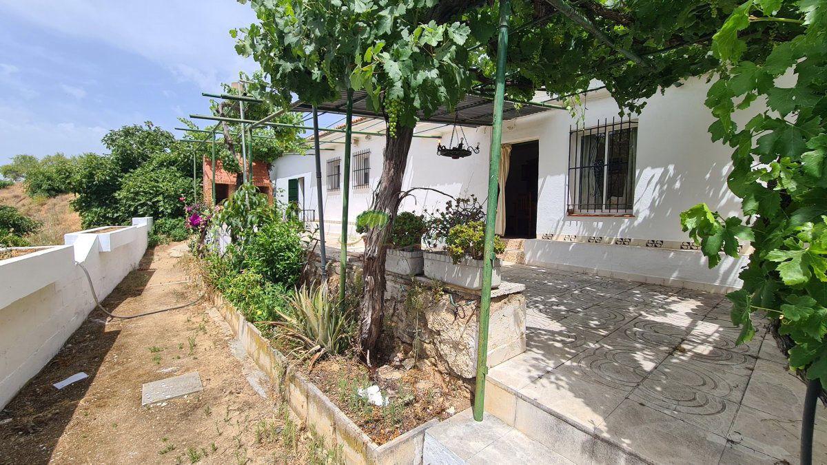 House for Sale in Sedella