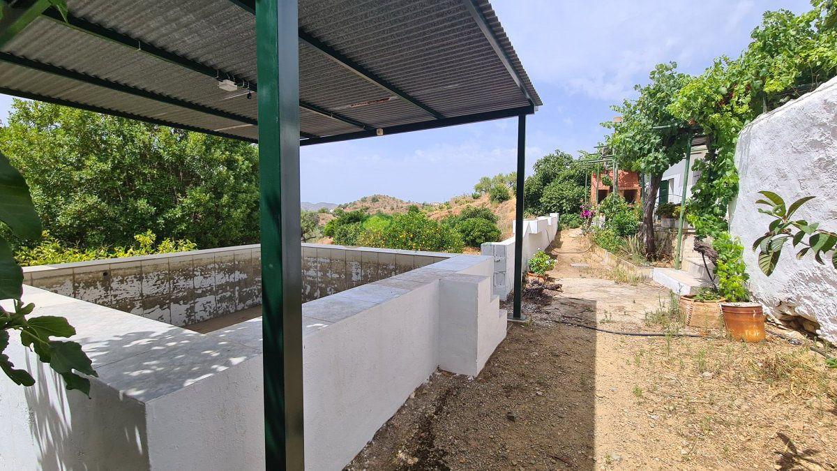 House for Sale in Sedella