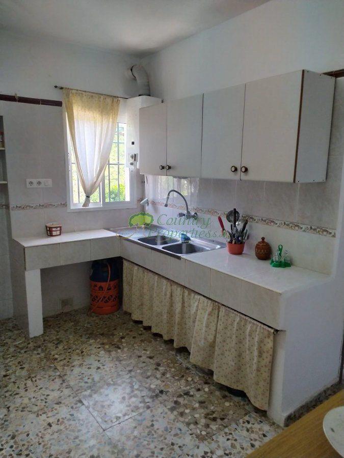 House for Sale in Sedella
