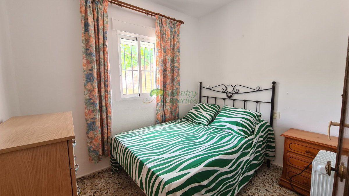 House for Sale in Sedella