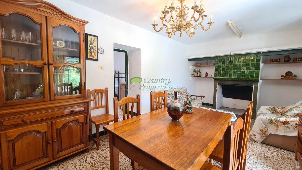 House for Sale in Sedella