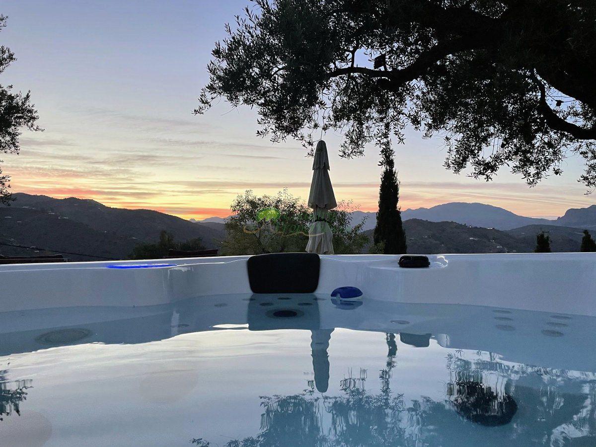 Casa en Venta en Comares
