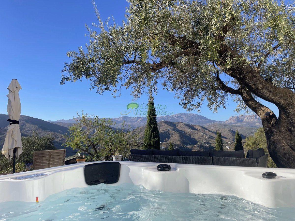 Casa en Venta en Comares