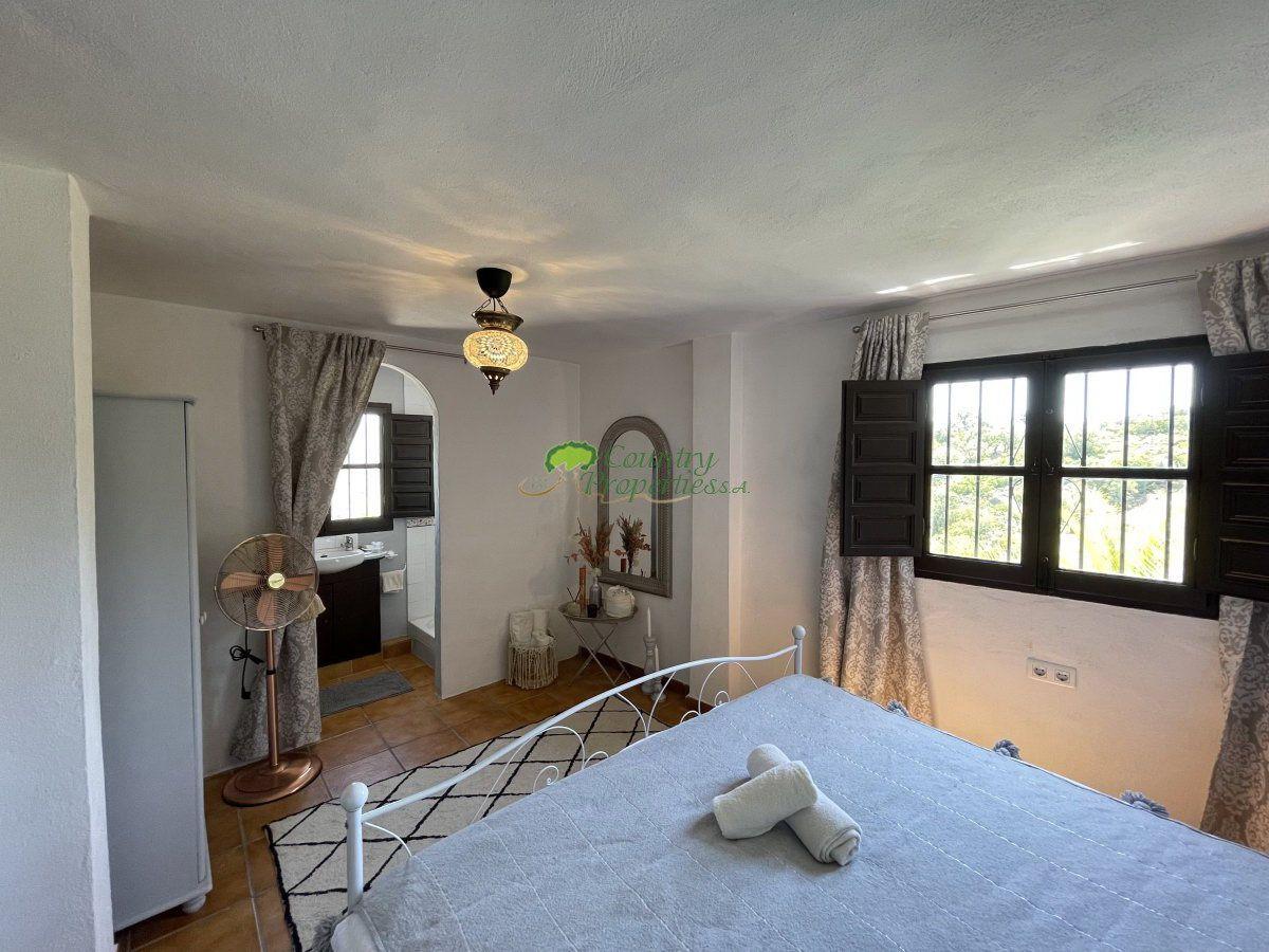 Casa en Venta en Comares