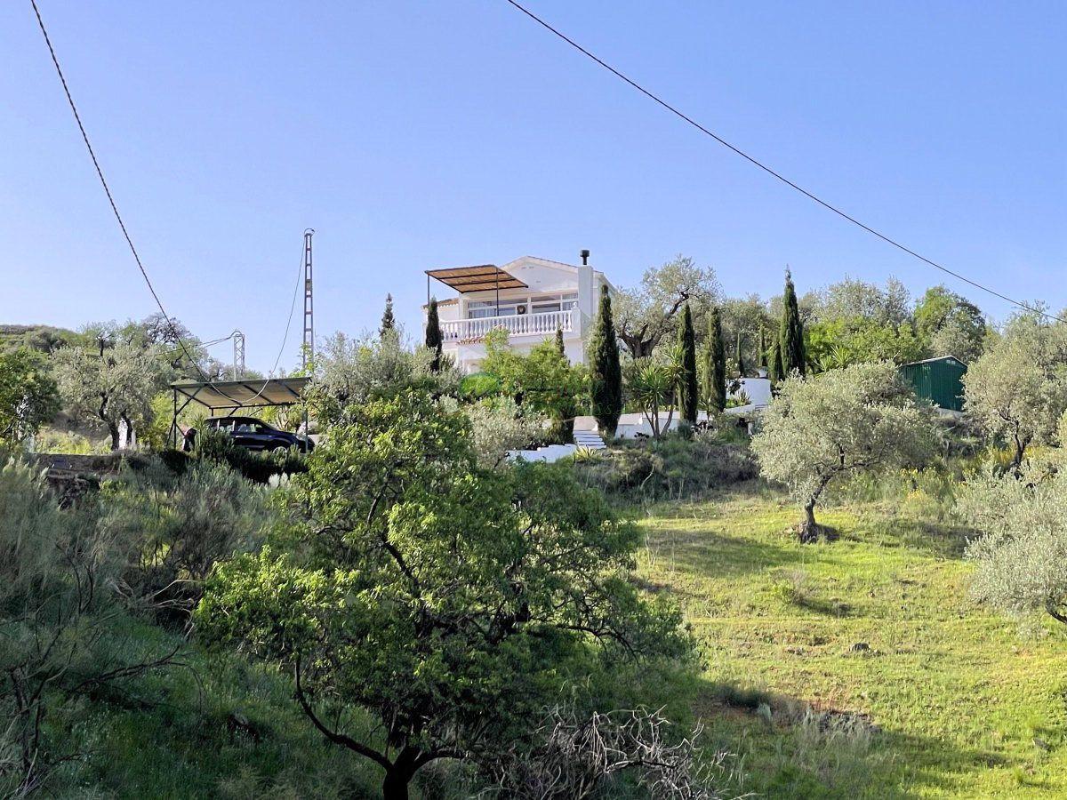 Casa en Venta en Comares