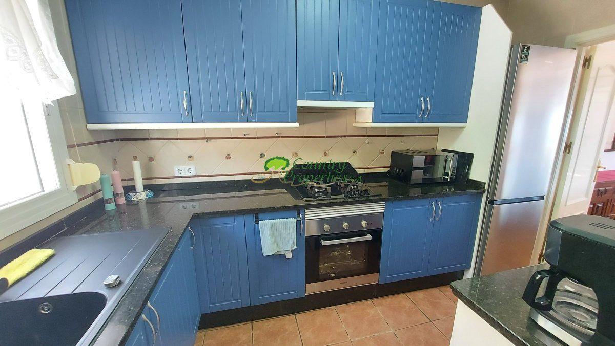 House for Sale in Arenas