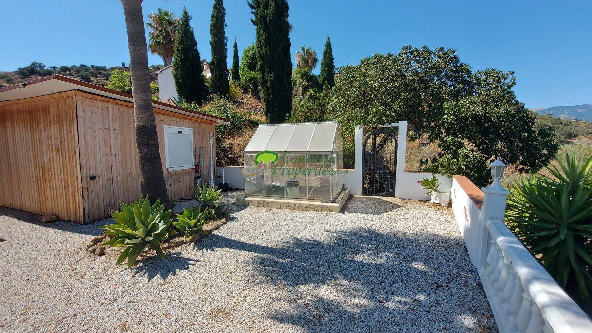 House for Sale in Arenas