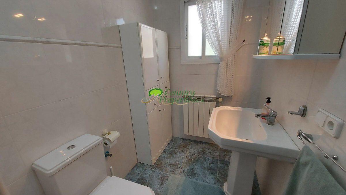House for Sale in Arenas