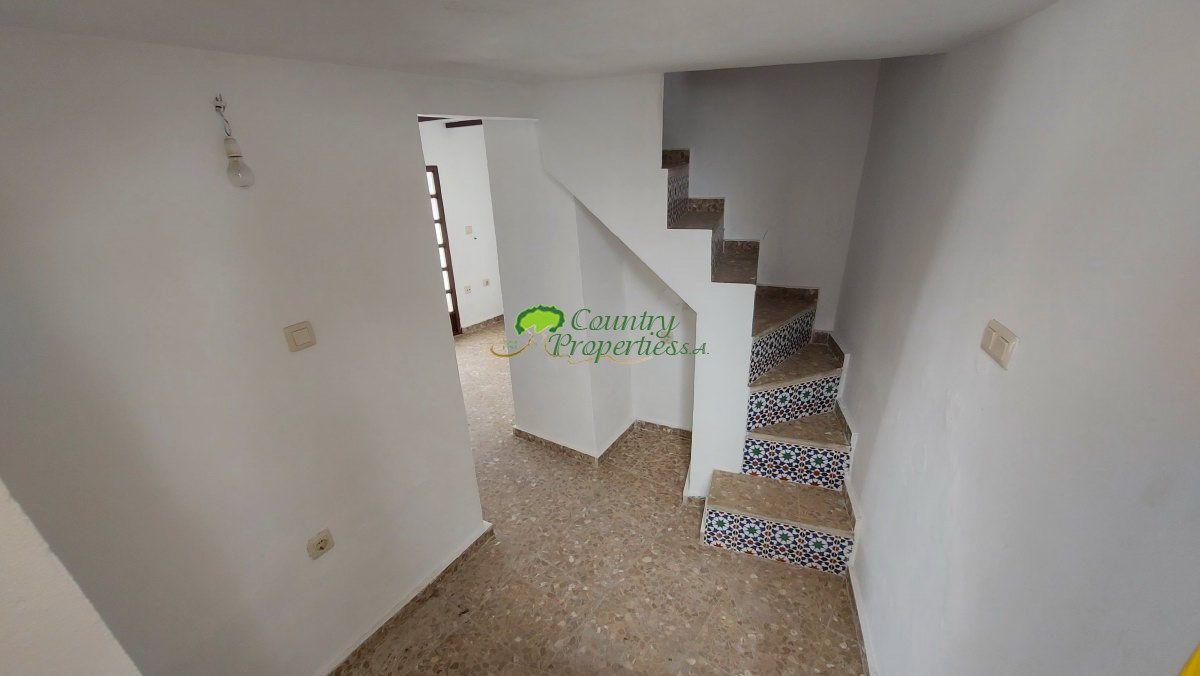 House for Sale in Sedella