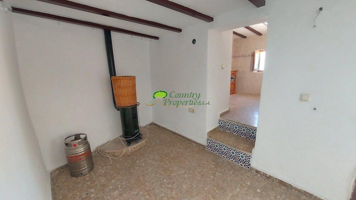 House for Sale in Sedella