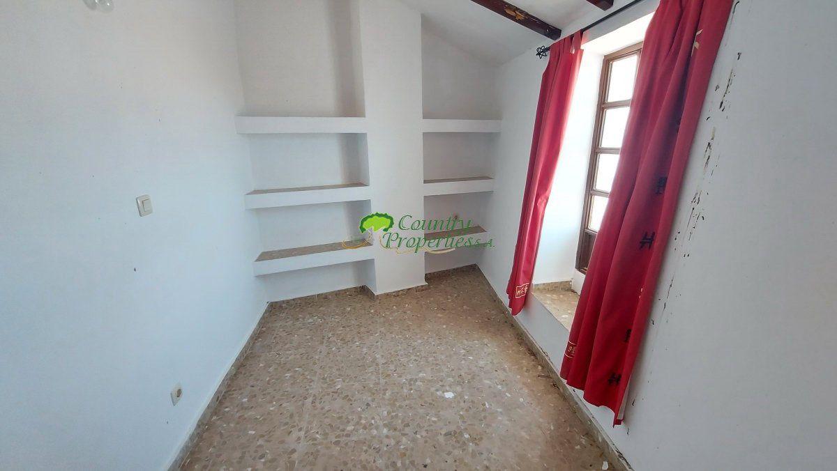 House for Sale in Sedella