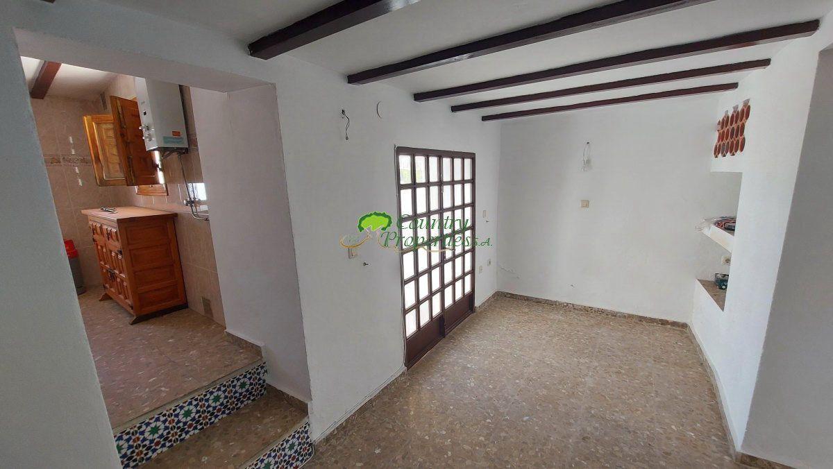 House for Sale in Sedella