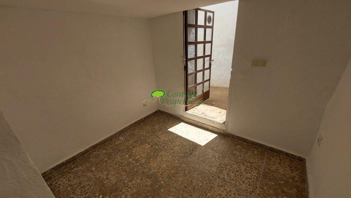 House for Sale in Sedella