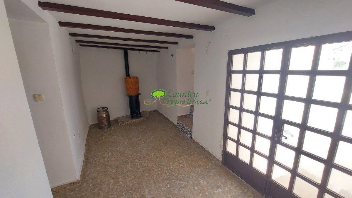 House for Sale in Sedella