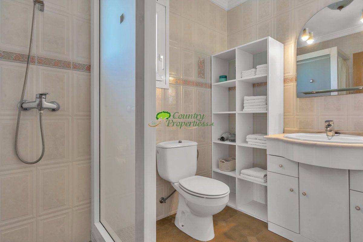 Villa for Sale in Vélez-Málaga
