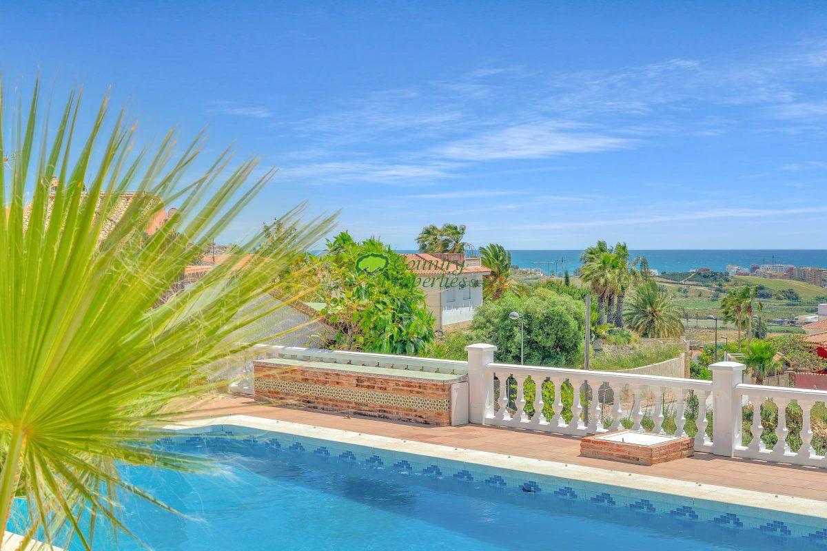 Villa for Sale in Vélez-Málaga