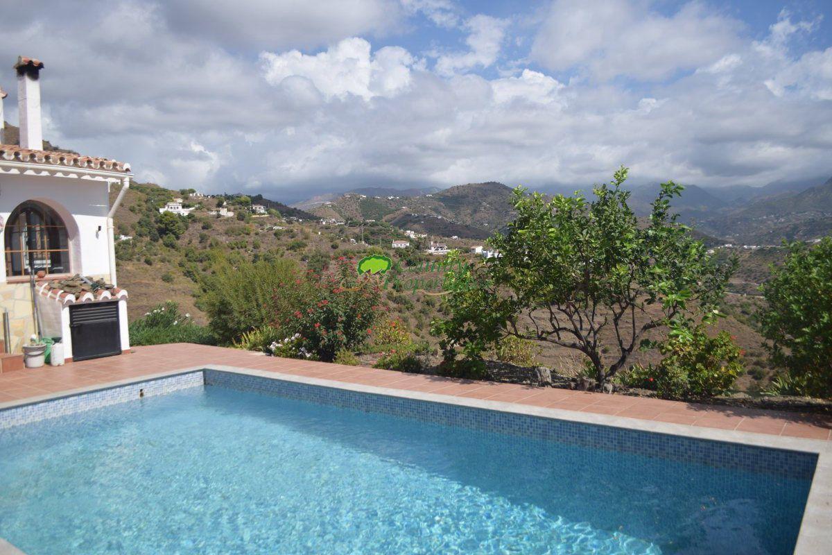 House for Sale in Torrox