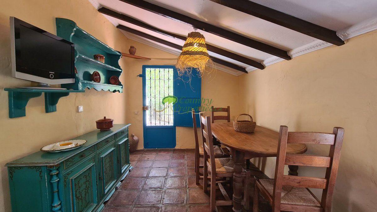 House for Sale in Canillas de Albaida