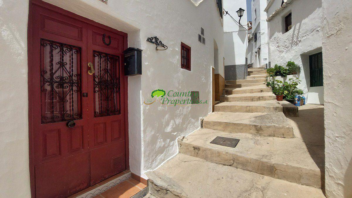 House for Sale in Cómpeta