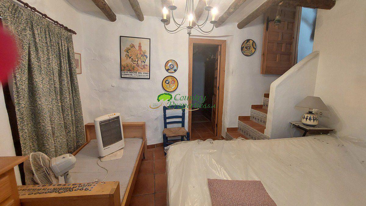 House for Sale in Cómpeta
