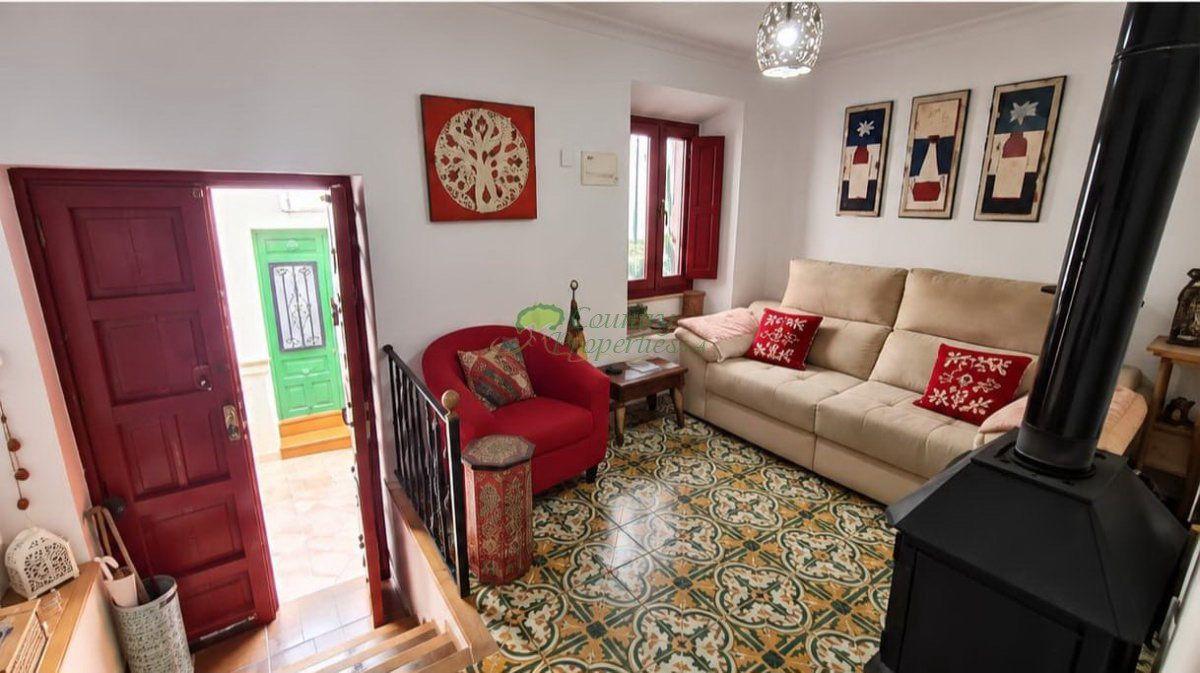 House for Sale in Cómpeta