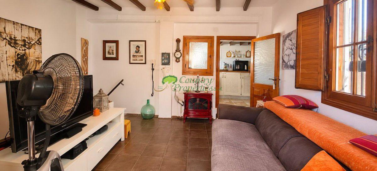 House for Sale in Cómpeta