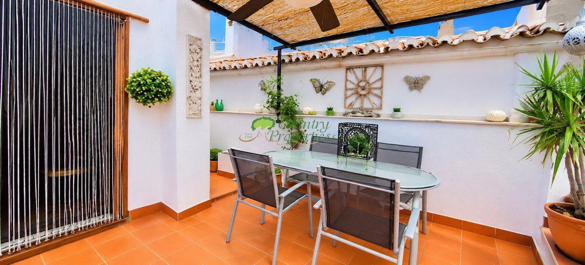 House for Sale in Cómpeta