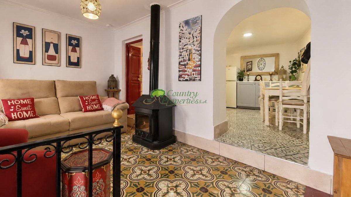 House for Sale in Cómpeta