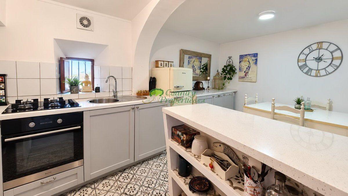 House for Sale in Cómpeta