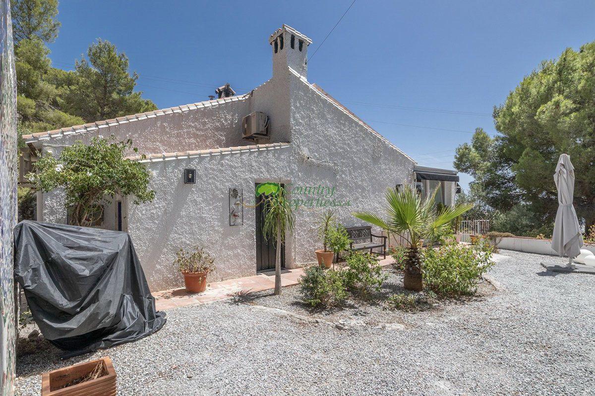 House for Sale in Cómpeta