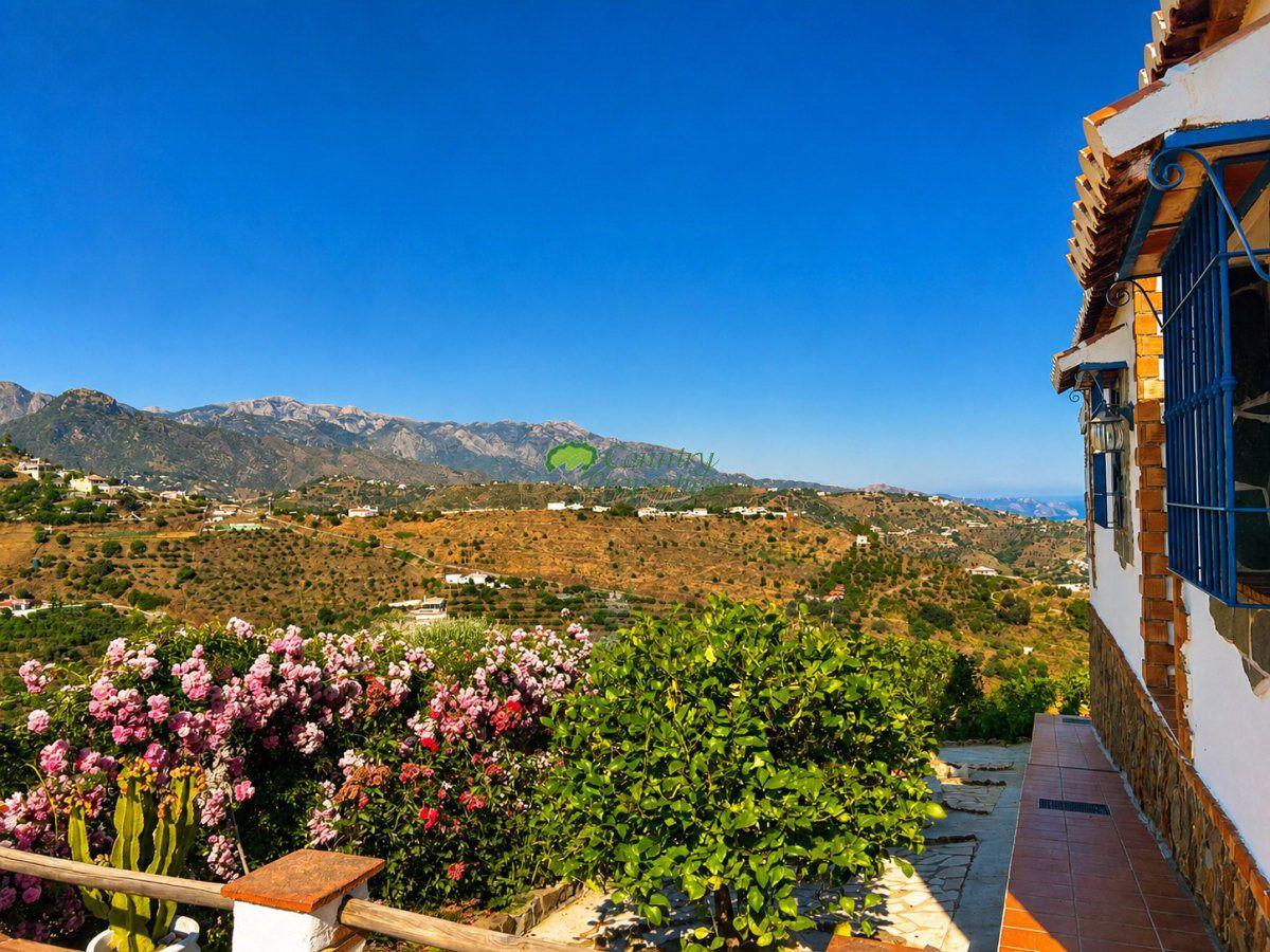 House for Sale in Torrox