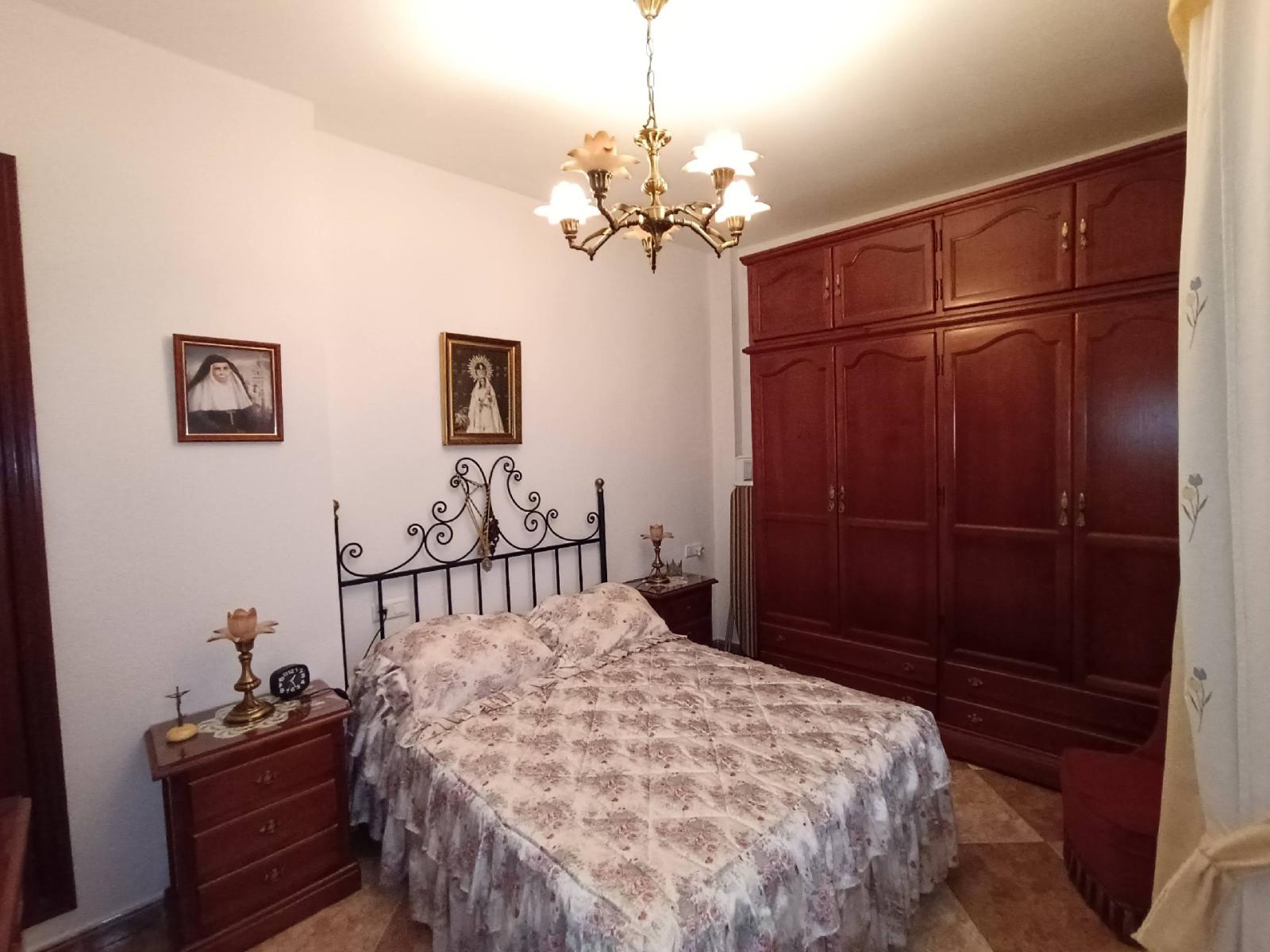 House for Sale in Calera de León