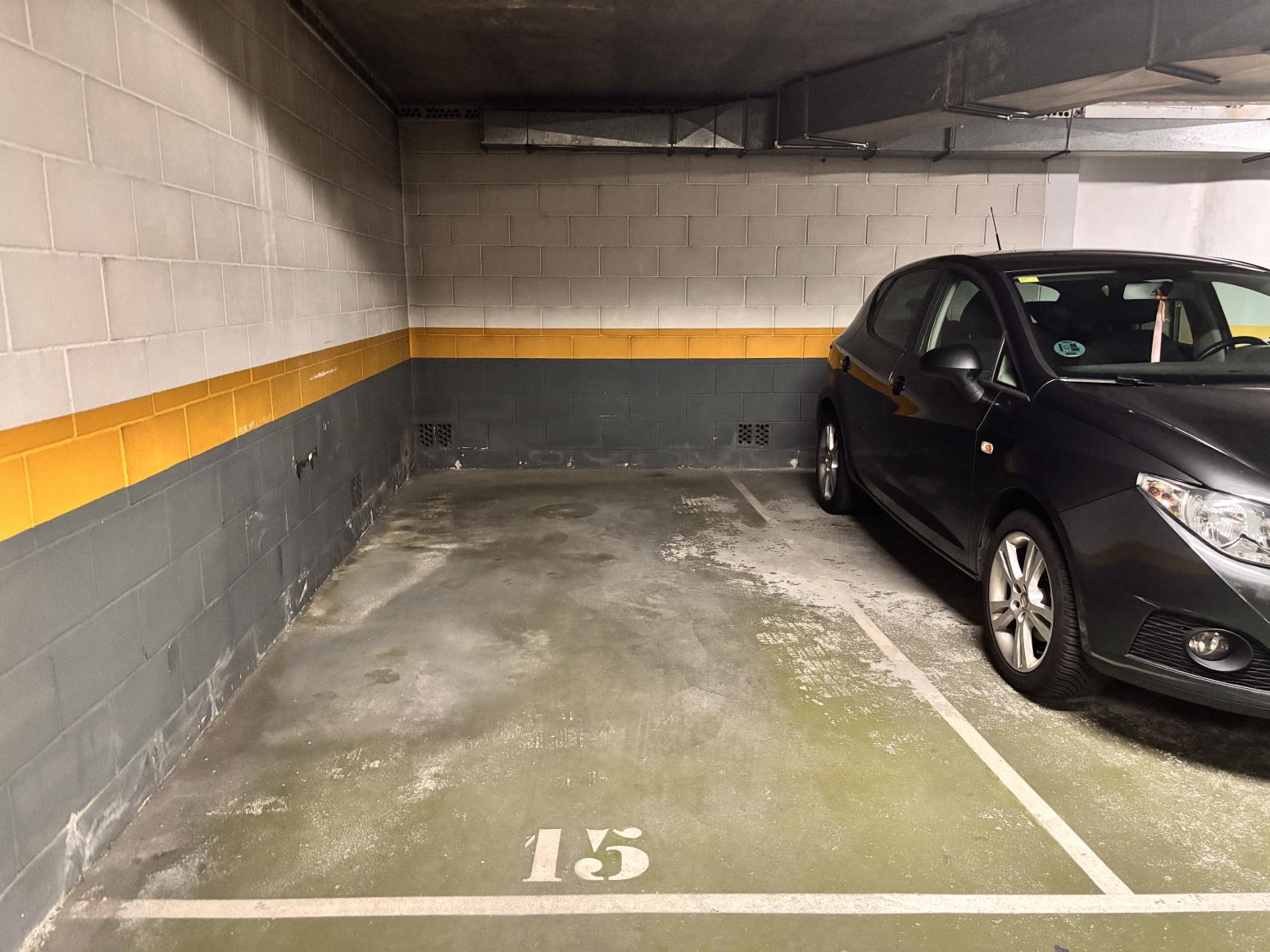 Garaje en Venta en Gijón